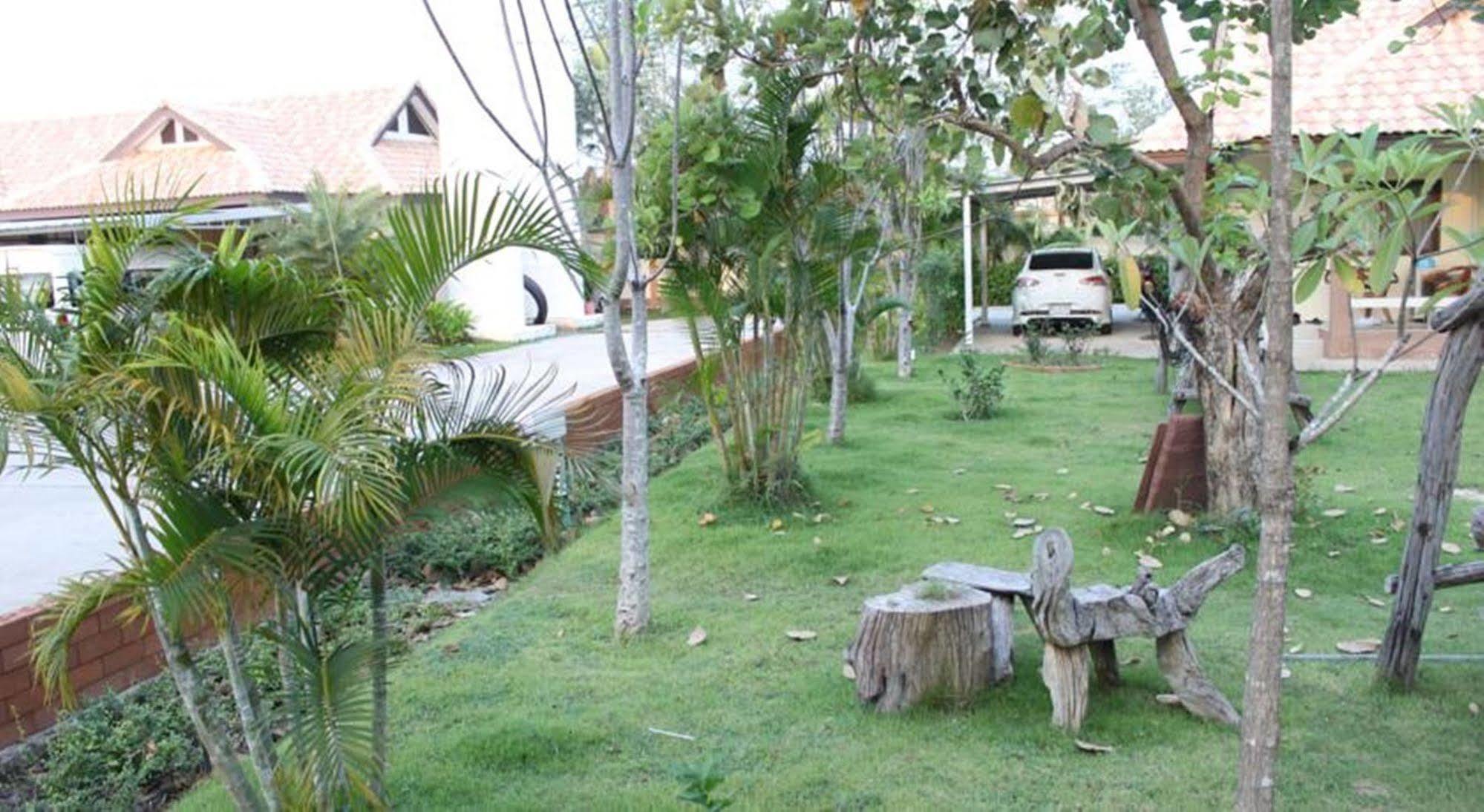 Saraburi Garden Resort Buitenkant foto